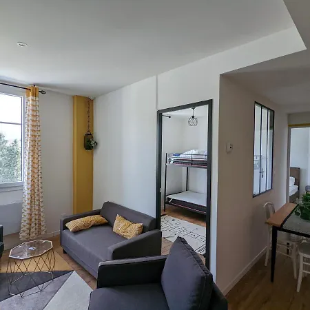 T2 Bis Cosy Proche Gare لورد